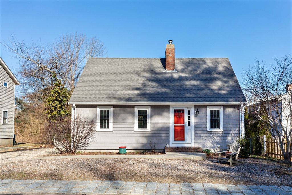 7 Melix Ave, Plymouth, MA 02360