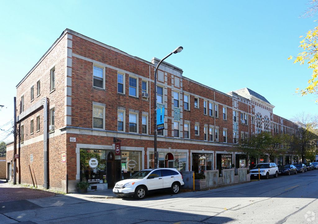 810 Dempster St, Evanston, IL 60202