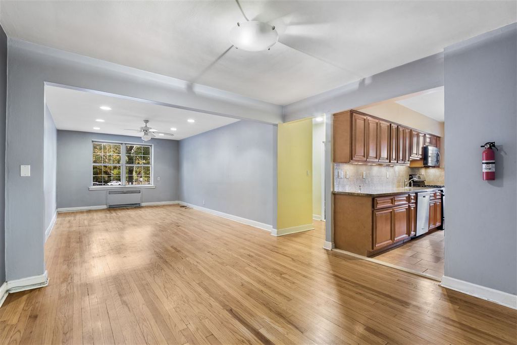 8550 Boulevard East 1F, North Bergen, NJ 07047 1 Bed Coop MLS