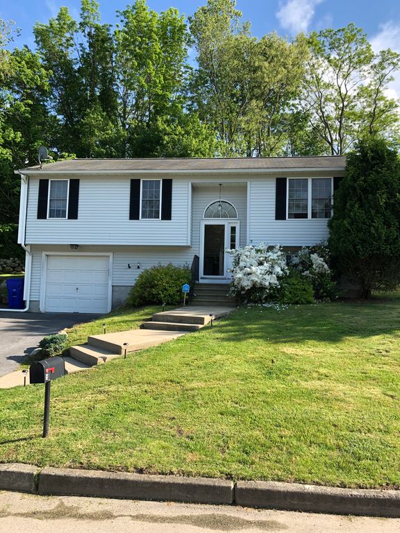 5 Sturbridge Way, West Warwick, RI 02893 Trulia