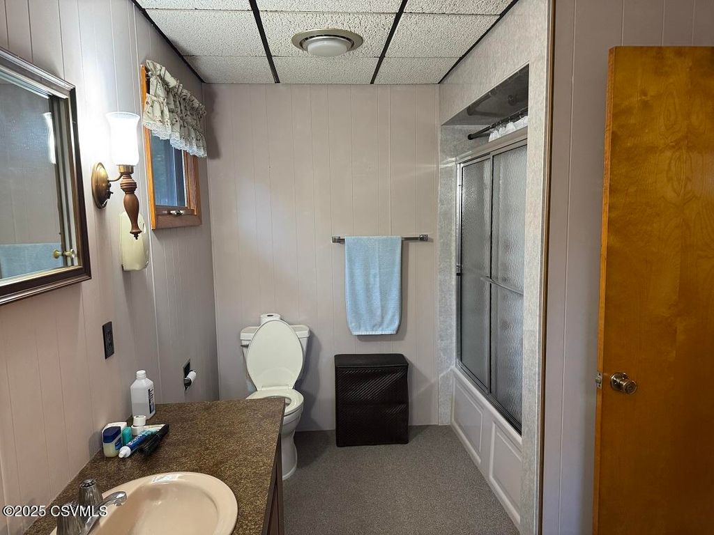 view 9th full size image of this home