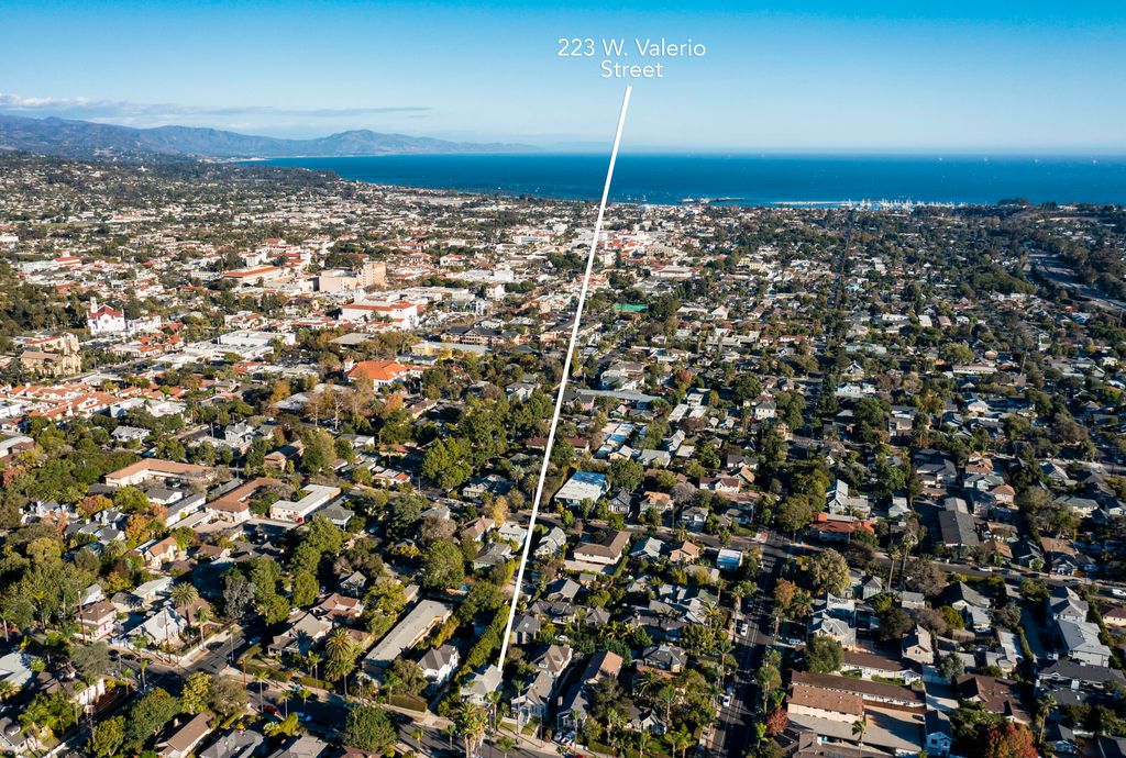 223 W Valerio St, Santa Barbara, CA 93101