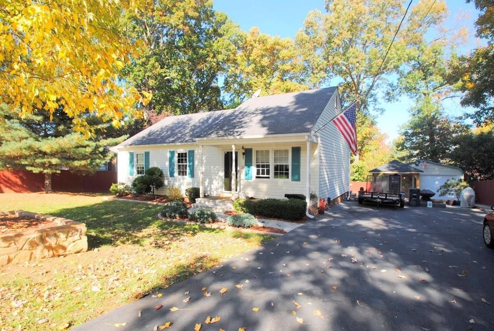 7104 Richland Dr, Lynchburg, VA 24502