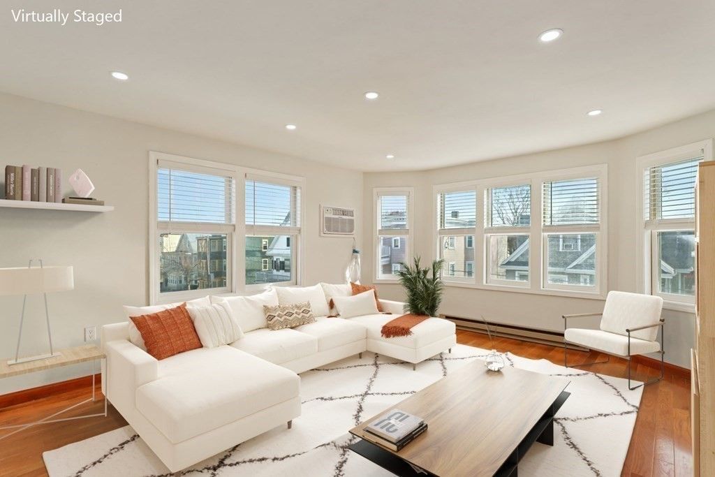 43 Barry St #3, Dorchester, MA 02125