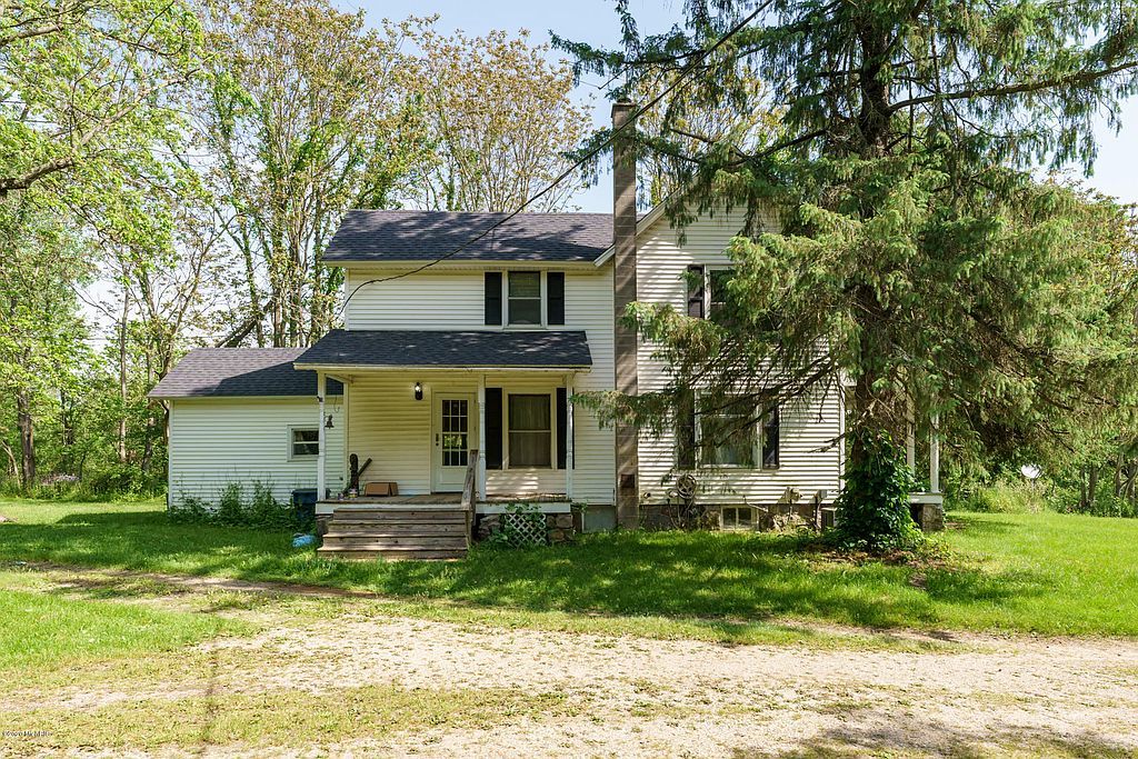 9863 Douglas Ave, Plainwell, MI 49080 Trulia