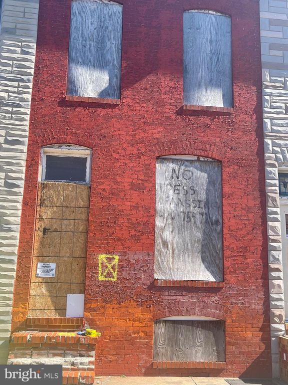 411 Furrow St, Baltimore, MD 21223