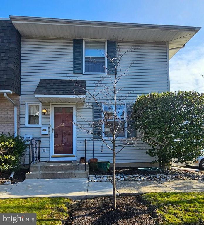 12 E Maple 5 Maple Mews, Merchantville, NJ 08109 MLS NJCD2062564