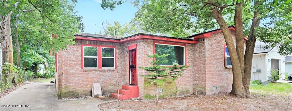 8764 3RD AVE, Jacksonville, FL 32208