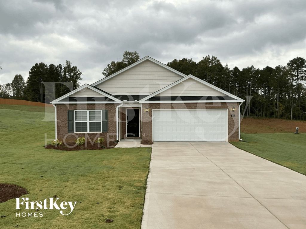 261 Lantanna Ave, Lexington, NC 27295