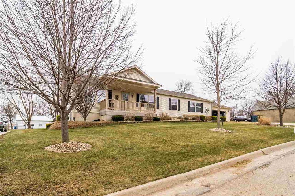 306 M Ave, Grundy Center, IA 50638 Trulia