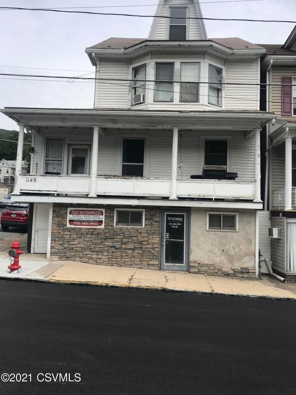 1149 W Arch St, Coal Township, PA 17866