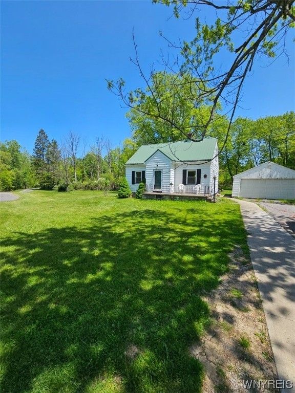 5879 Berg Rd, Buffalo, NY 14218 Trulia