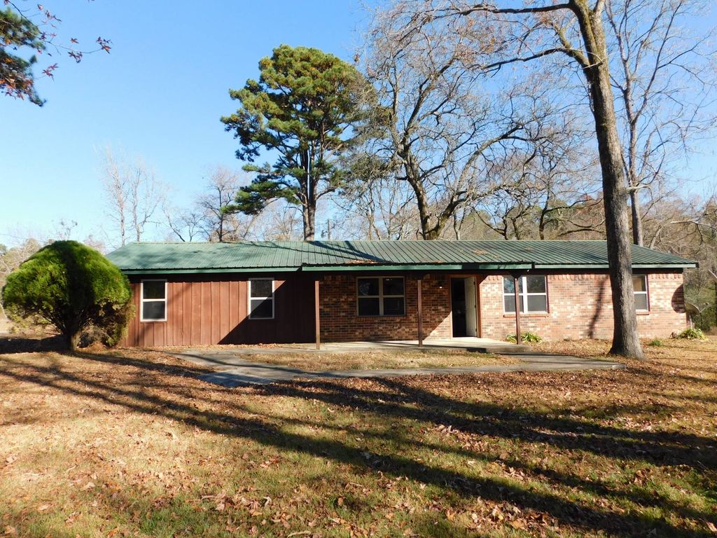 6613 N  US Highway 259, Broken Bow, OK 74728