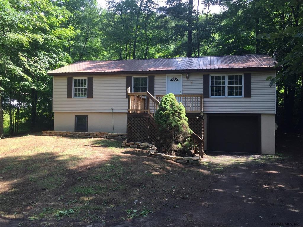 298 Golf Course Rd Warrensburg NY 12885 Trulia 298 Golf Course Rd Warrensburg NY 12885 Trulia