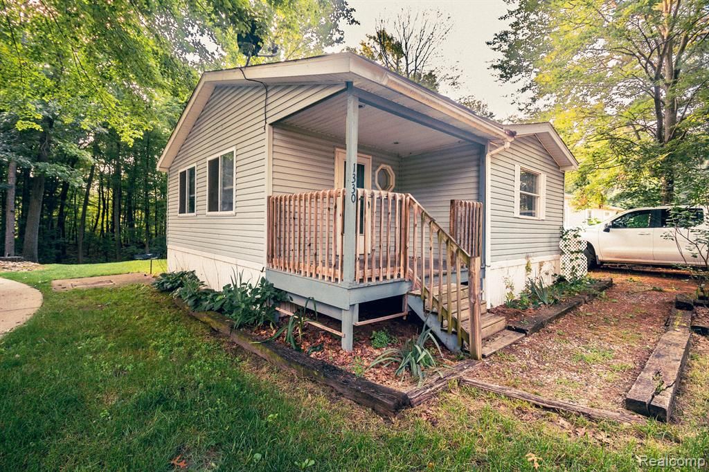 1330 Hillside Dr, Columbiaville, MI 48421 Trulia