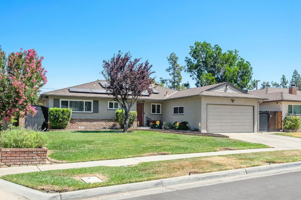 2947 E  San Gabriel Ave, Fresno, CA 93726