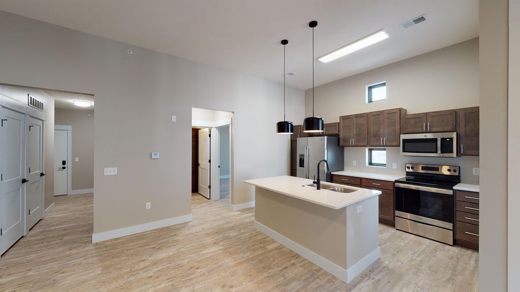 2112 University Dr #311, Kearney, NE 68845