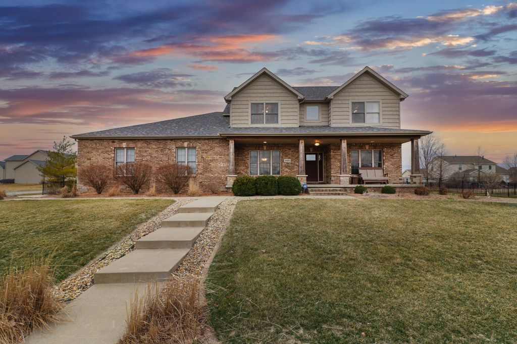 2402 Riverwoods Ln, Bloomington, IL 61705 Trulia