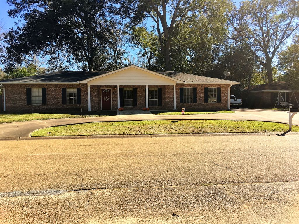 204 Jefferson Davis Blvd, Natchez, MS 39120 Trulia