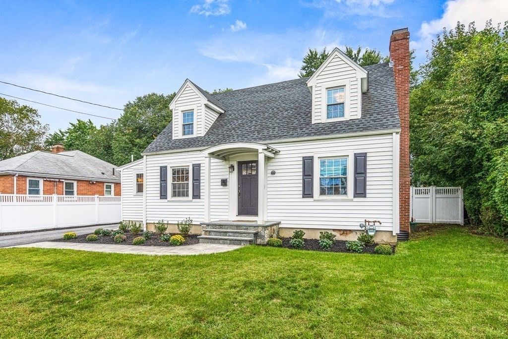 110 North St, Newton, MA 02460