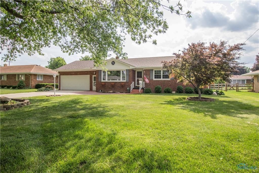 207 Parkview Dr, Walbridge, OH 43465 Trulia