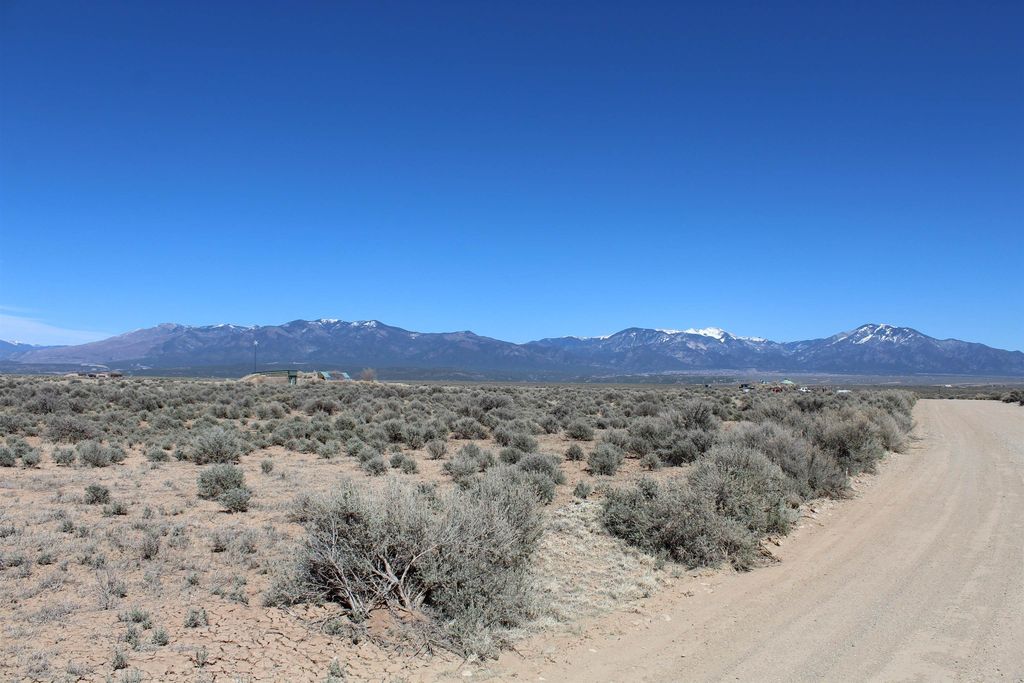 139 Earthship Way  #41, Ranchos De Taos, NM 87557
