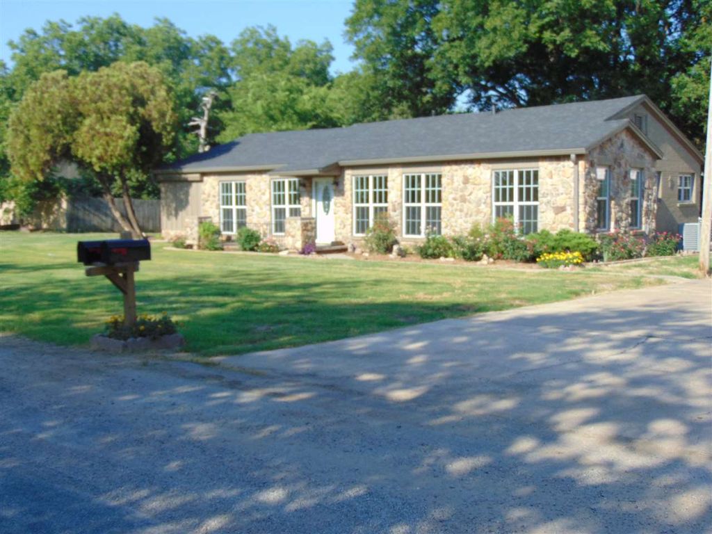 704 S 3rd Ave, Marietta, OK 73448 Trulia