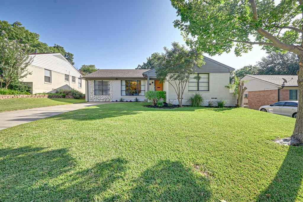 806 Kirkwood Dr, Dallas, TX 75218