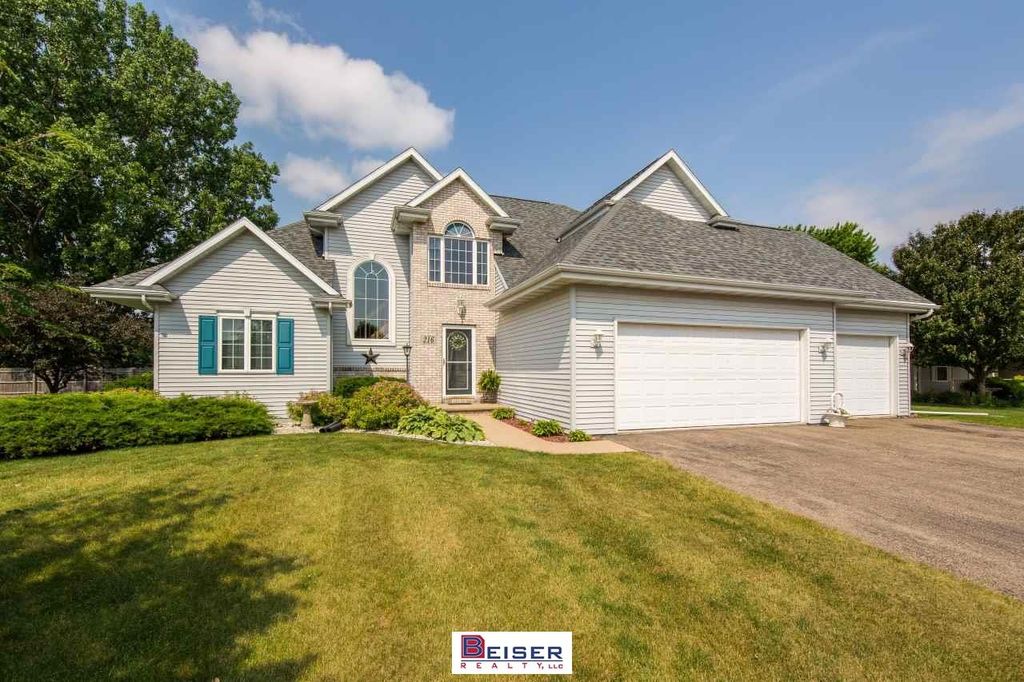 216 N 10th Ave, Winneconne, WI 54986 Trulia