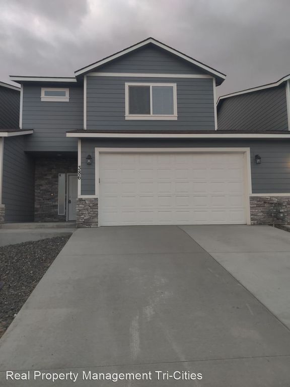 386 Bedrock Loop, West Richland, WA 99353