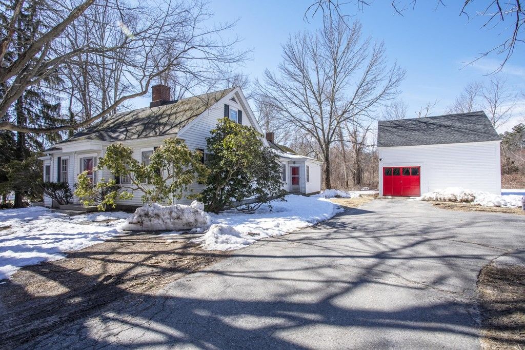 27 N Main St, MA 02702 Trulia