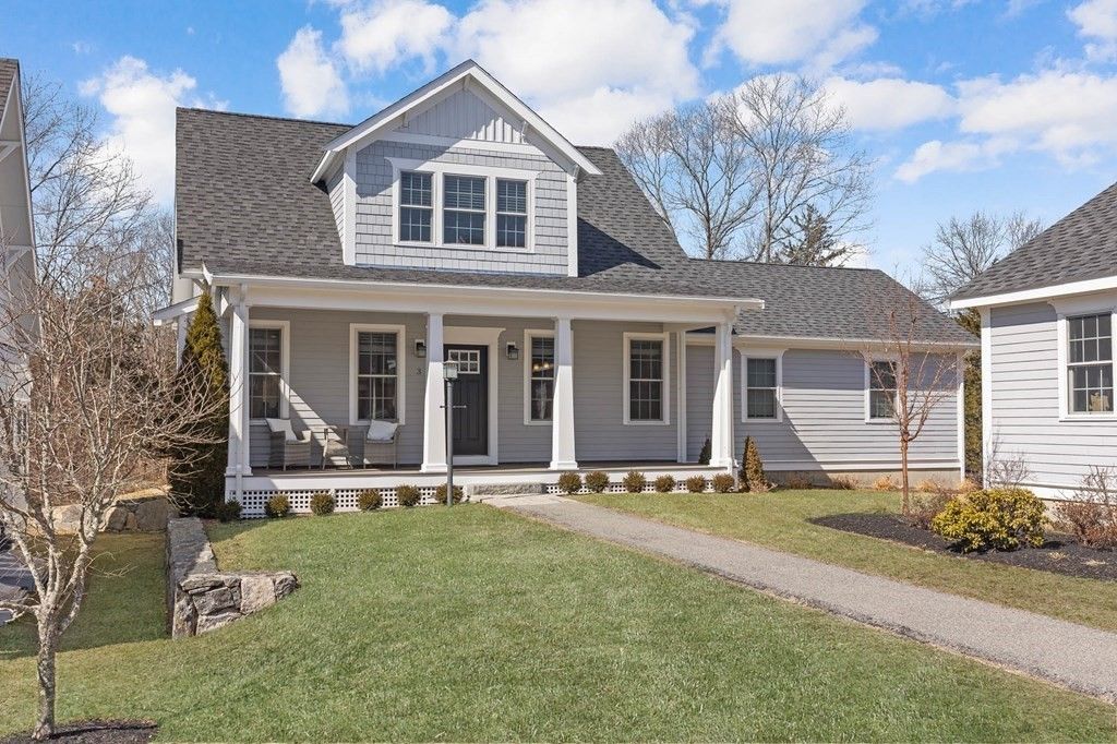 3 Taylor Ln #3, Hingham, MA 02043