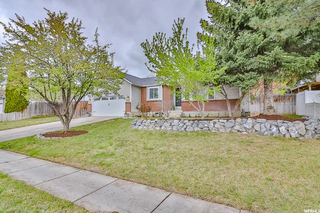 11959 S Aspen Ridge Rd E, Sandy, UT 84094