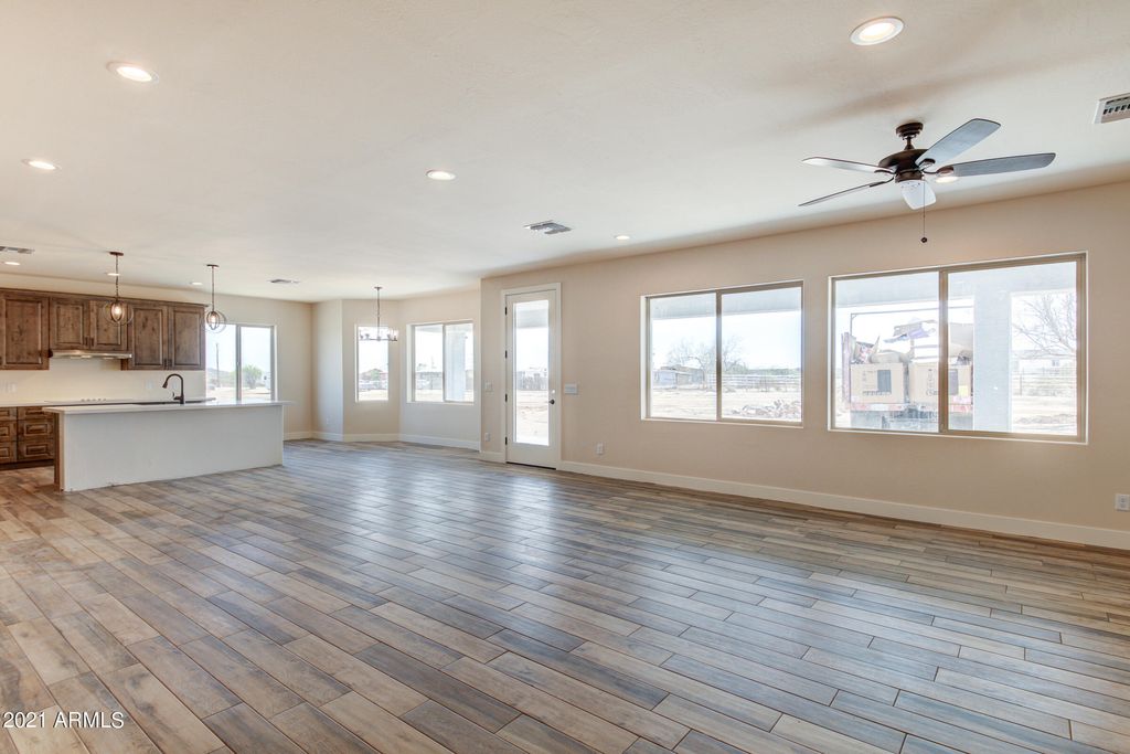 30405 N Suzie Ln, Queen Creek, AZ 85142