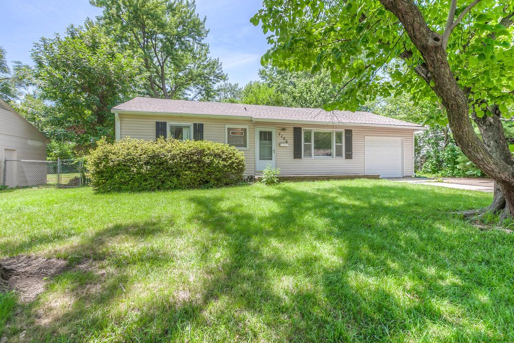 7106 Reeds Rd, Overland Park, KS 66204 Trulia