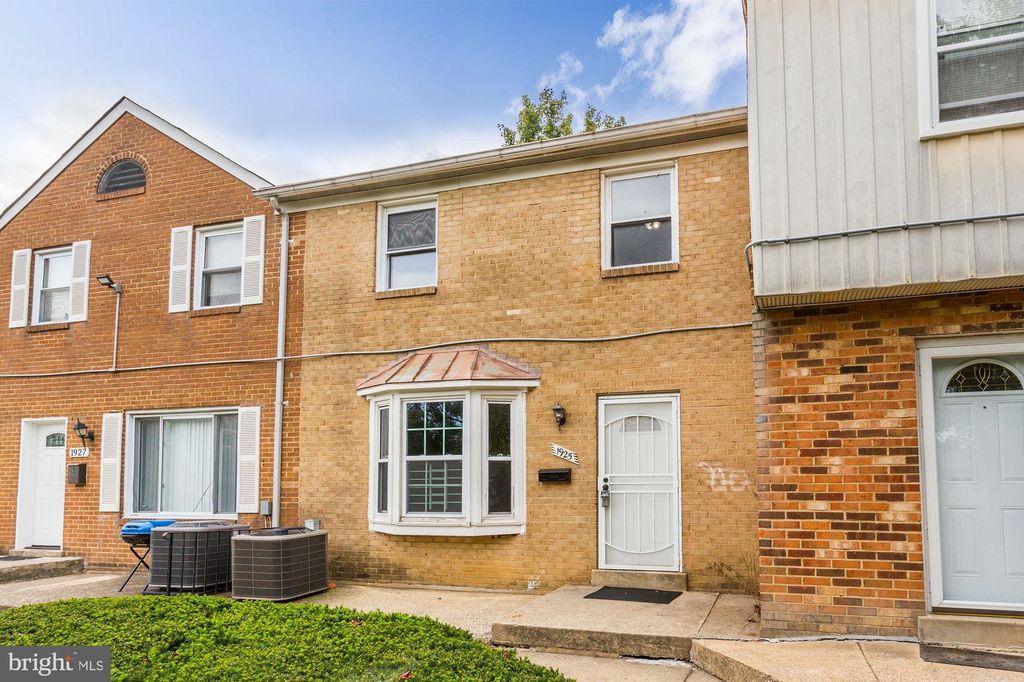 1925 Addison Rd S, District Heights, MD 20747