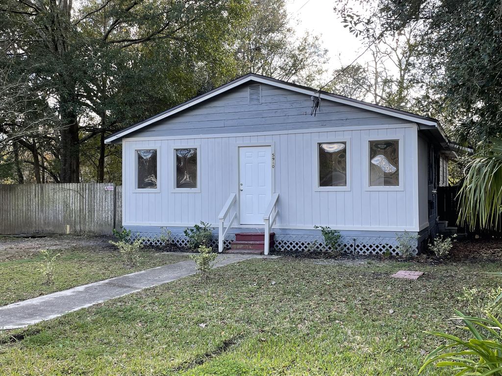 5910 Droad St #1, Jacksonville, FL 32208