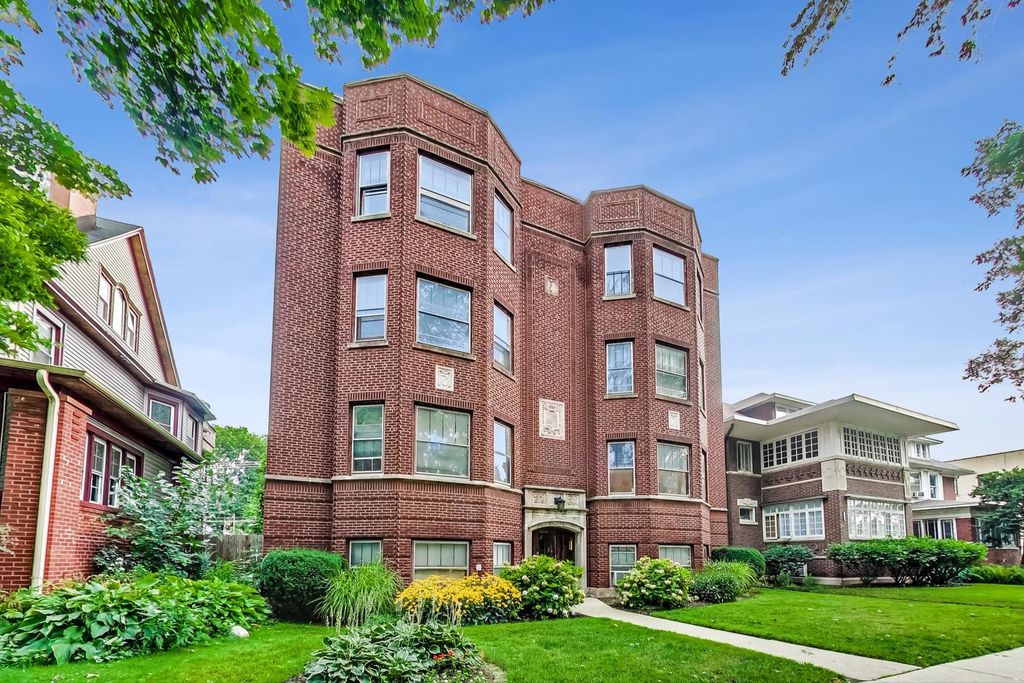 1442 W Fargo Ave #1, Chicago, IL 60626