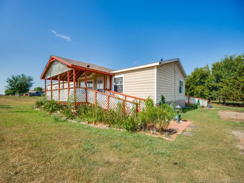 20 S Sexton Rd, Calera, OK 74730