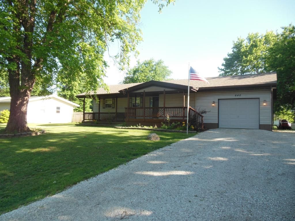 640 Illinois St, Warrensburg, IL 62573 Trulia