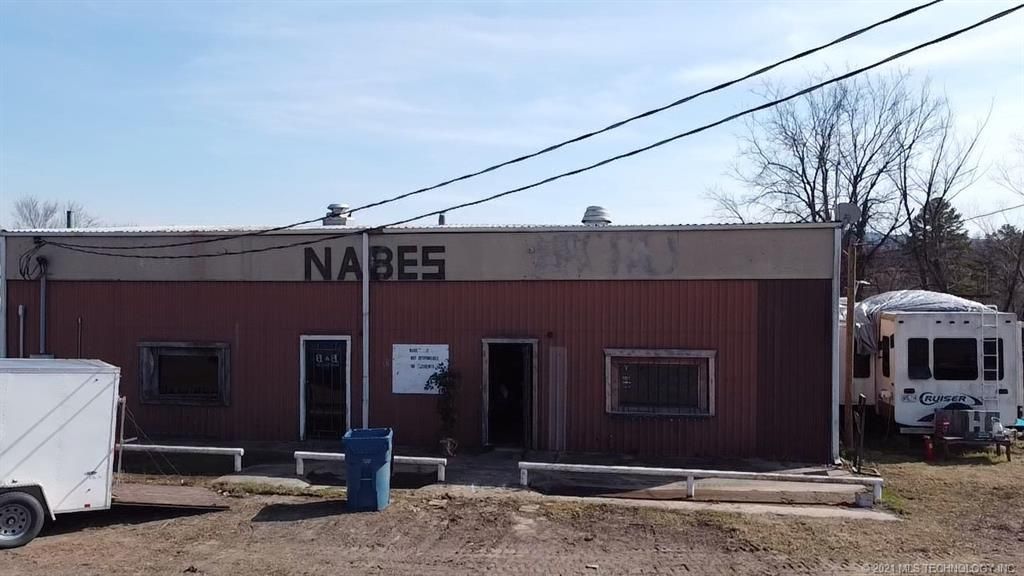 705 E Main St, Mccurtain, OK 74944