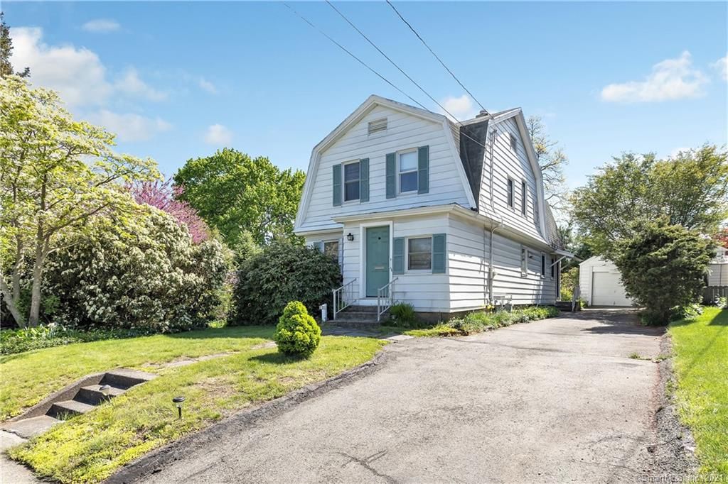 251 Nichols Ave, Stratford, CT 06614 3 Bed, 2 Bath SingleFamily Home