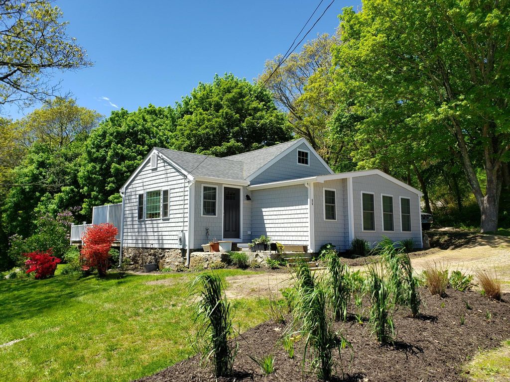55 Pequot Trl, Pawcatuck, CT 06379 Trulia