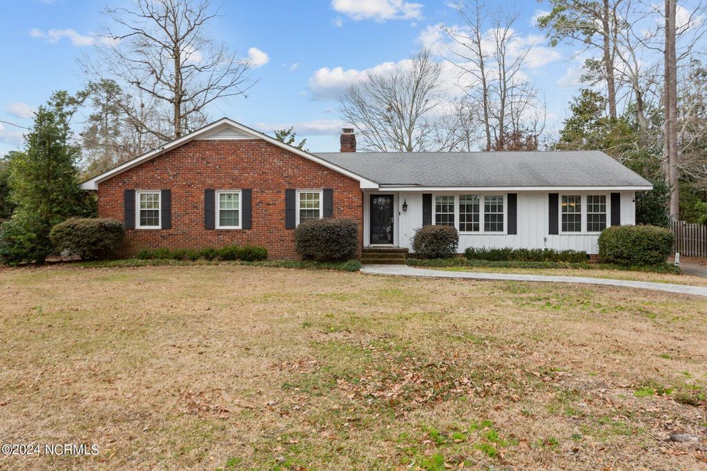 1906 Sedgefield Drive, Kinston, NC 28504 See Estimated Value