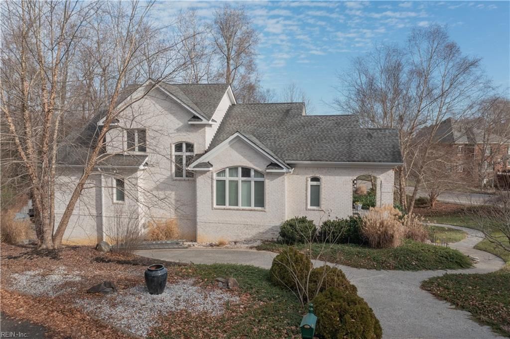 100 Inverness, Smithfield, VA 23430