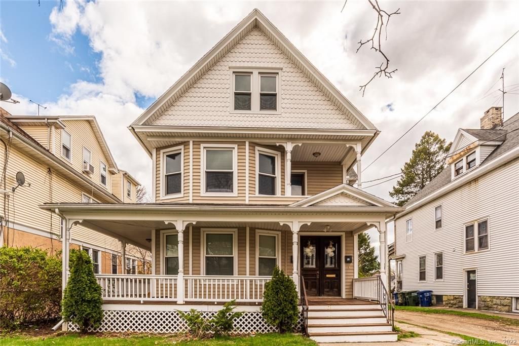 92 Ashley St, Bridgeport, CT 06610