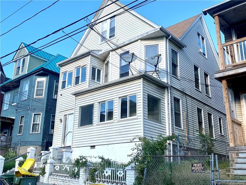 146 Chestnut Ave, Waterbury, CT 06710