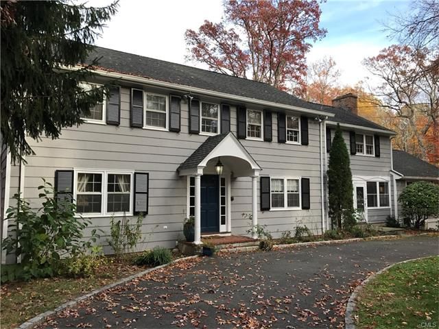 57 Turtle Back Ln E, New Canaan, CT 06840