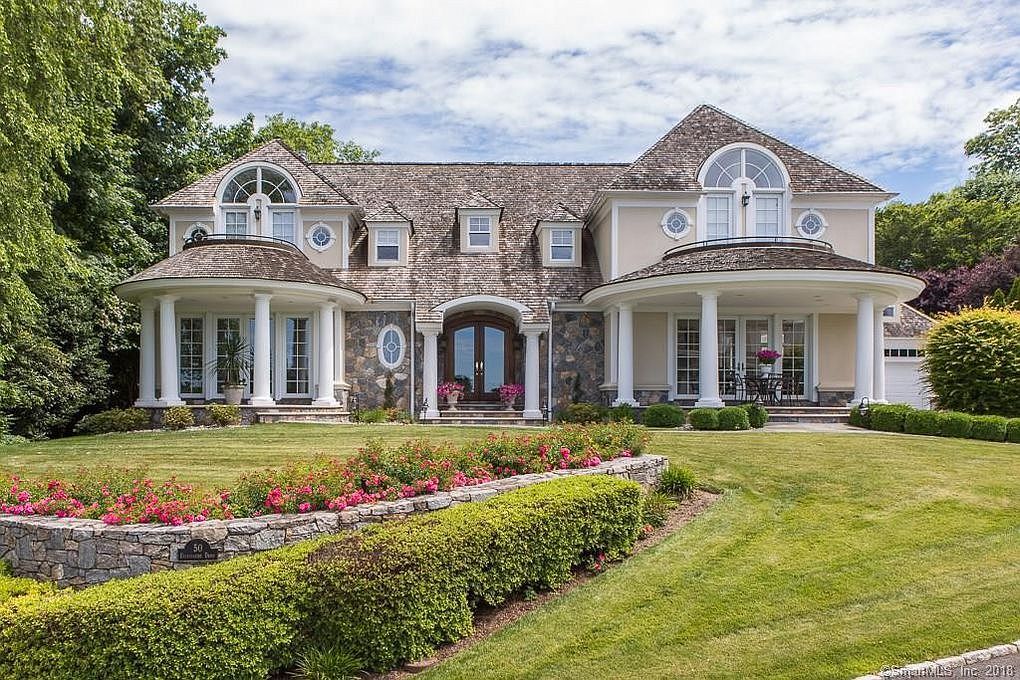 50 Eveningside Dr, Milford, CT 06460