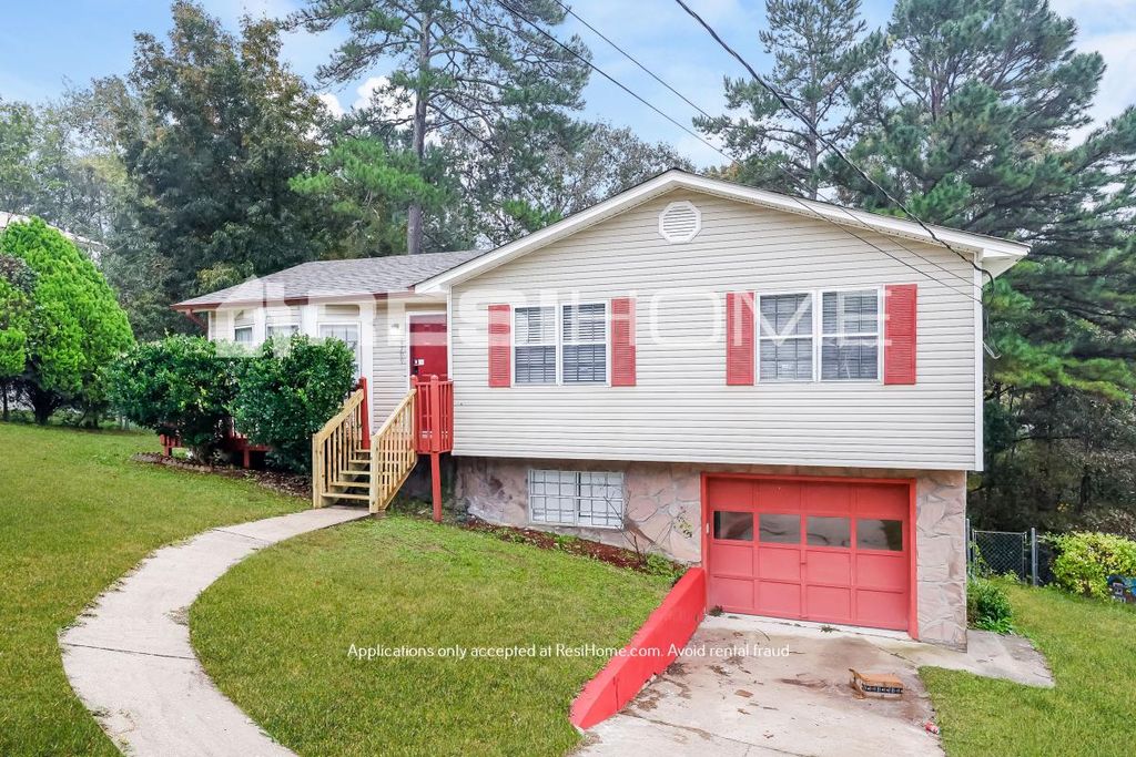 6509 Telia Dr, Pinson, AL 35126
